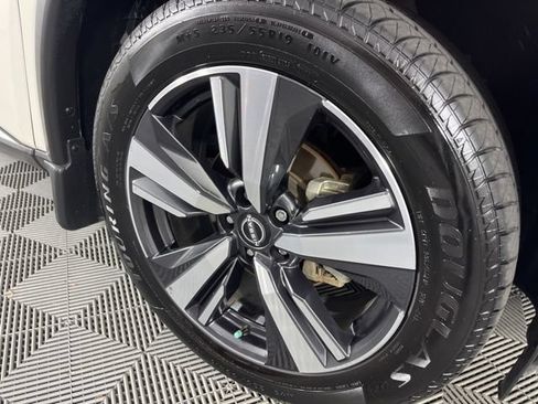 Used 2023 Nissan Rogue SL FWD image 16