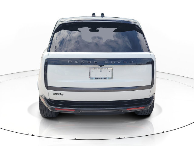 Used 2023 Land Rover Range Rover SE AWD/4WD image 6