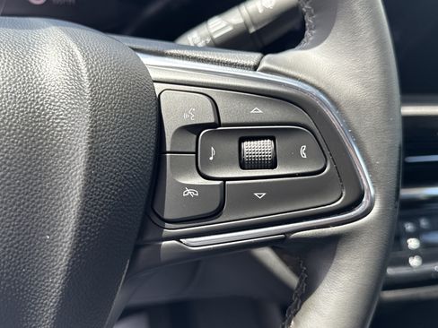 Certified 2024 Buick Envista Sport Touring w/ Advanced Safety Package FWD image 30