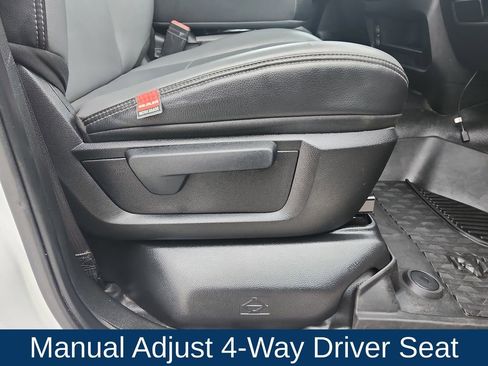 Used 2020 RAM 3500 Tradesman w/ Chrome Appearance Group image 23