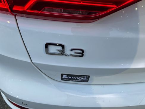 Used 2025 Audi Q3 2.0T Premium image 9