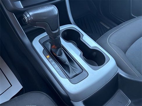Used 2019 Chevrolet Colorado LT image 15