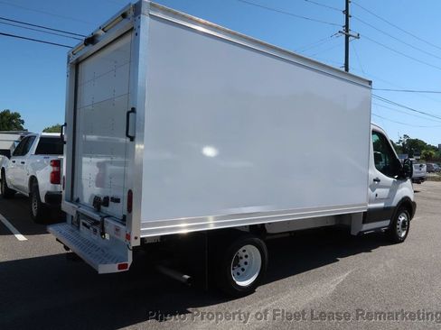 Used 2018 Ford Transit 350 156 DRW RWD image 5