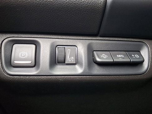 Certified 2023 GMC Acadia Denali image 23