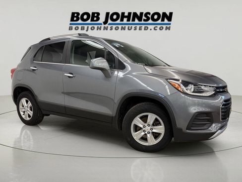 Certified 2019 Chevrolet Trax LT w/ LT Convenience Package image 1