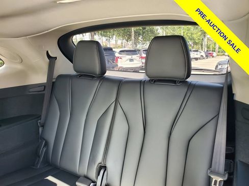 Certified 2025 Acura MDX FWD w/ Technology Package image 14