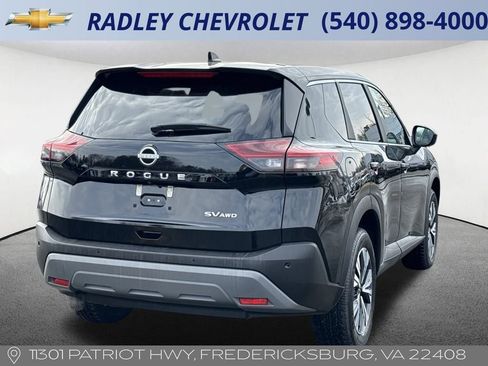 Used 2023 Nissan Rogue SV image 20