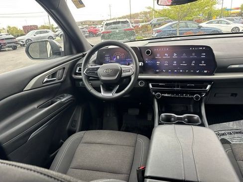 Used 2024 Chevrolet Traverse LS w/ Midnight/Sport Edition AWD/4WD image 38