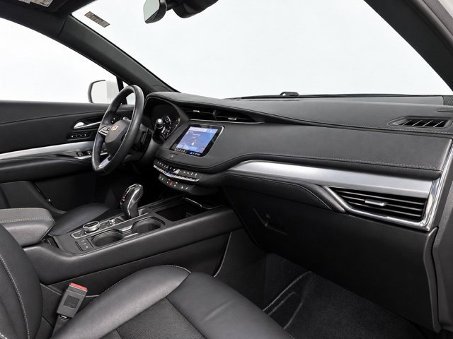 Used 2019 Cadillac XT4 Premium Luxury AWD/4WD image 30