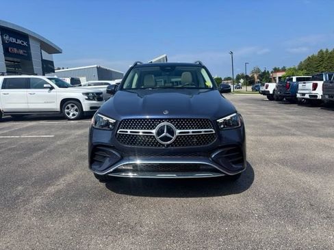 Used 2024 Mercedes-Benz GLE 350 4MATIC image 3