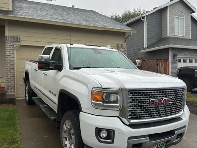 Used 2015 GMC Sierra 2500 Denali w/ Duramax Plus Package
