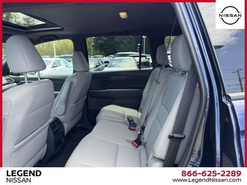 Used 2023 Honda Passport EX-L image 12