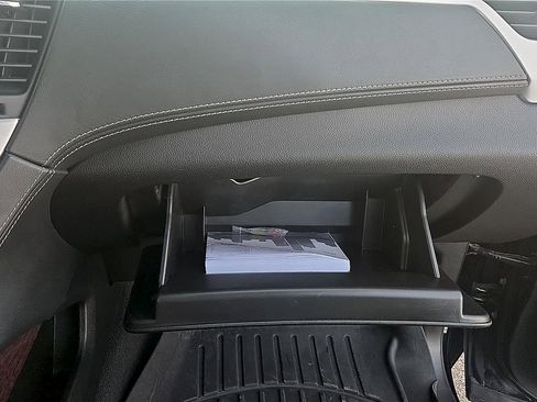 Used 2019 GMC Yukon SLT AWD/4WD image 34