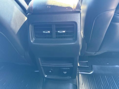 Used 2023 Ford Edge ST-Line AWD/4WD image 13