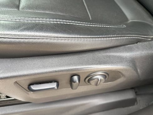 Used 2019 GMC Sierra 1500 SLT w/ SLT Premium Plus Package image 5