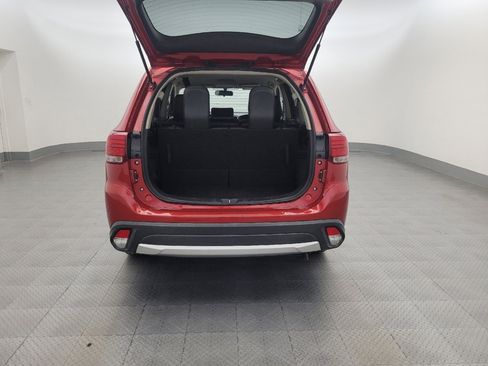 Used 2016 Mitsubishi Outlander SEL FWD image 29