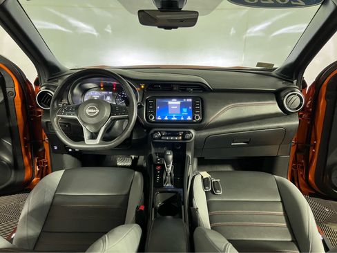 Certified 2023 Nissan Kicks SR w/ SR Premium Package FWD image 10
