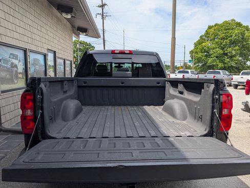 Used 2018 Chevrolet Silverado 1500 LT w/ All Star Edition AWD/4WD image 24