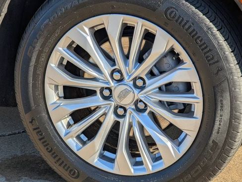 Used 2024 Cadillac XT4 Luxury image 9