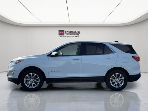 Used 2021 Chevrolet Equinox LT w/ Driver Convenience Package image 4