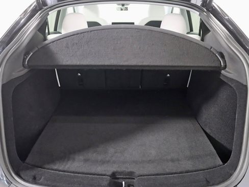 Used 2026 Tesla Model Y Long Range AWD/4WD image 38