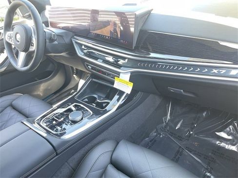 New 2026 BMW X7 xDrive40i w/ M Sport Package image 12