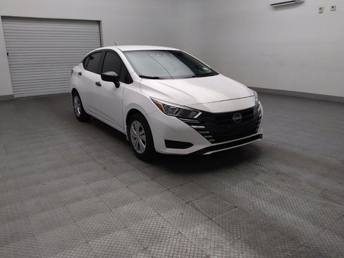 Used 2024 Nissan Versa S w/ Trunk Package FWD image 13