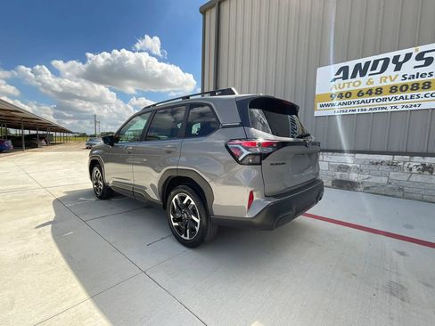 Used 2026 Subaru Forester Limited AWD/4WD image 14