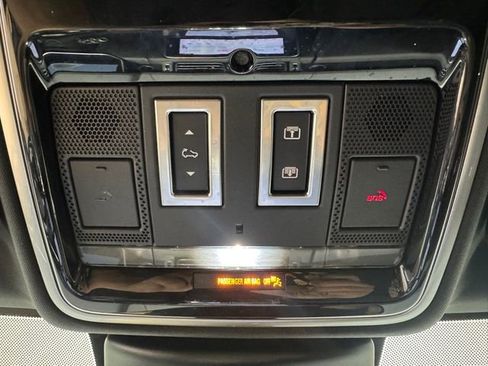 Used 2018 Land Rover Range Rover Supercharged image 16
