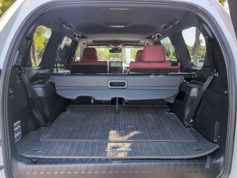 Used 2023 Lexus GX 460 Premium AWD/4WD image 33