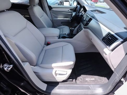 Used 2019 Volkswagen Atlas SE FWD image 48