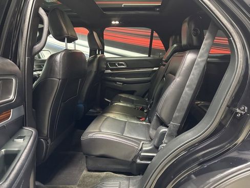 Used 2018 Ford Explorer Limited w/ Equipment Group 301A image 17