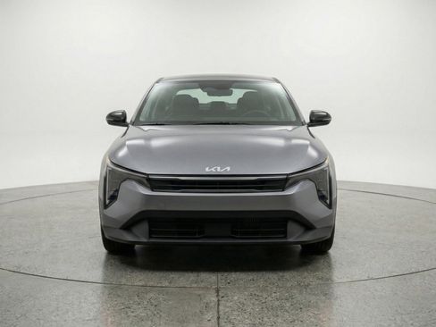 Used 2025 Kia K4 LXS image 2
