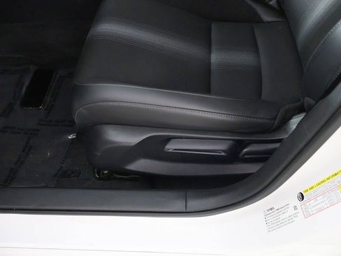 Used 2024 Honda Civic Sport image 27