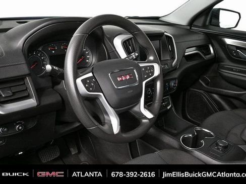 Used 2024 GMC Terrain SLE image 4