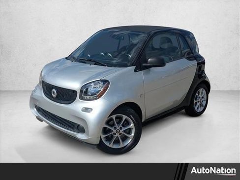 Used 2018 smart fortwo electric drive image 1
