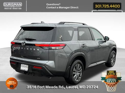 Used 2025 Nissan Pathfinder SV w/ SV Premium Package image 4