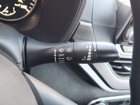 Used 2024 Nissan Altima 2.5 SV image 27