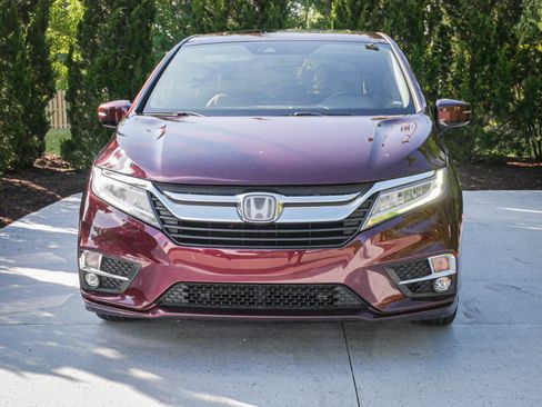 Used 2020 Honda Odyssey Elite image 3