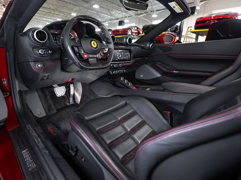 Certified 2022 Ferrari Portofino M RWD image 21
