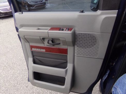 Used 2011 Ford E-350 and Econoline 350 Extended Super Duty w/ Commercial Cargo Van Pkg image 27