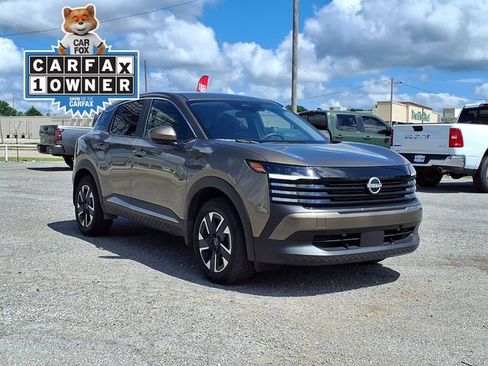 Used 2025 Nissan Kicks SV AWD/4WD image 24