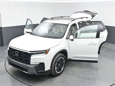 New 2026 Honda Pilot Touring image 54