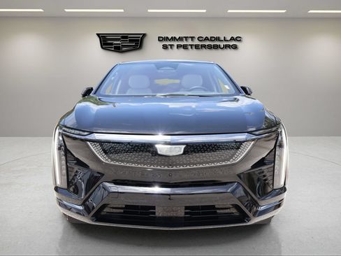 Used 2025 Cadillac Optiq Sport 1 AWD/4WD image 8