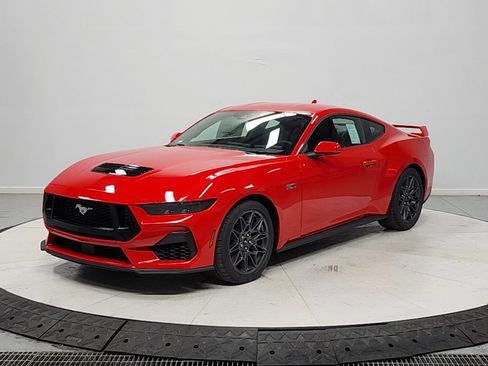 New 2026 Ford Mustang GT Premium w/ GT Performance Package RWD image 3