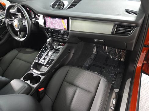 Used 2022 Porsche Macan S AWD/4WD image 18