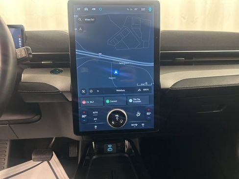 Used 2021 Ford Mustang Mach-E Select image 19
