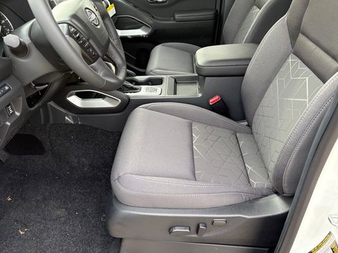 New 2026 Nissan Frontier SV w/ SV Convenience Package AWD/4WD image 20