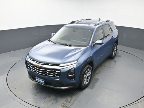 Used 2025 Chevrolet Equinox LT w/ Convenience Package II image 32