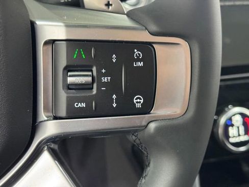 New 2026 Land Rover Discovery Dynamic SE AWD/4WD image 32